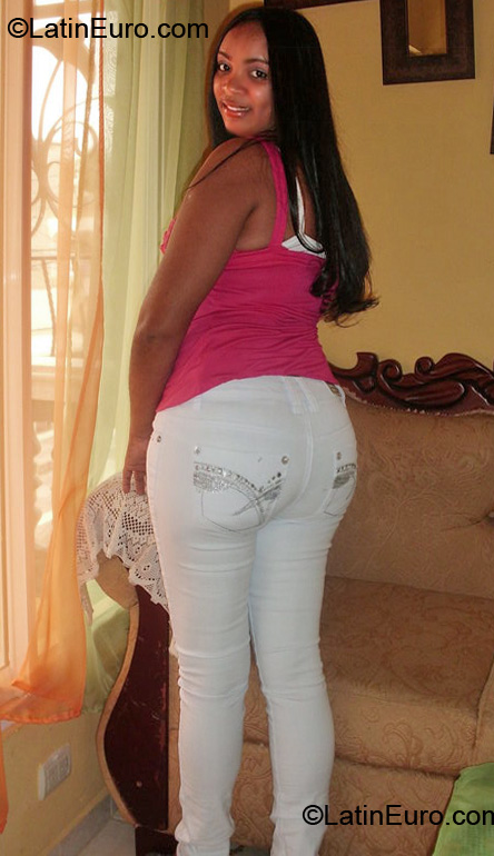 Date this sensual Dominican Republic girl Teresa from Santiago DO26509