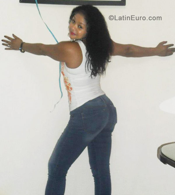 Date this fun Colombia girl Martha liliana from Cali CO10425