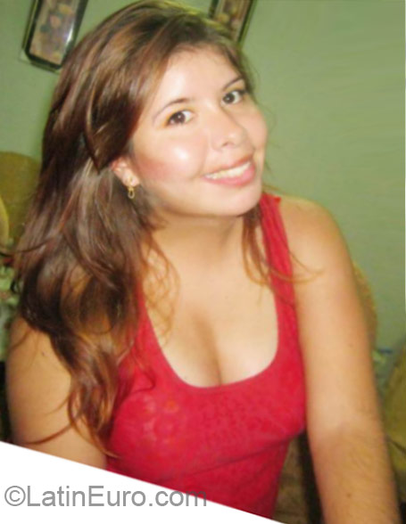Date this tall Peru girl Cindy cher from Chiclayo PE690