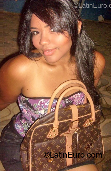Date this foxy Brazil girl Luiza from Governador Valadares BR6848