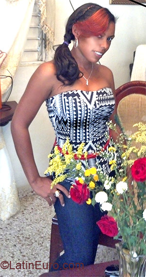 Date this sultry Dominican Republic girl Miriam from Santo Domingo DO11794
