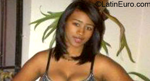 Date this athletic Dominican Republic girl Awilda from Santiago DO12341