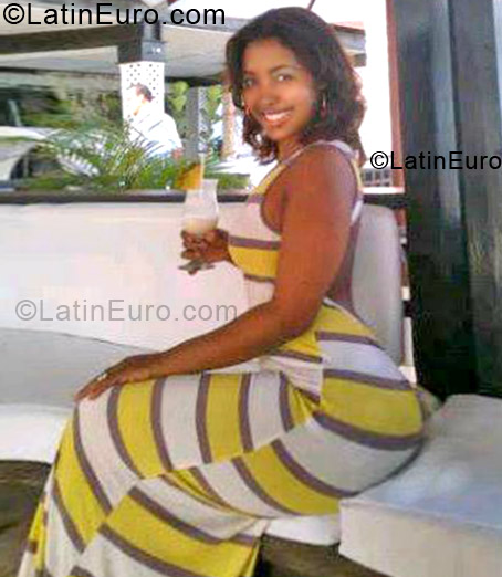 Date this tall Dominican Republic girl Chantal marie from Santo Domingo PR99