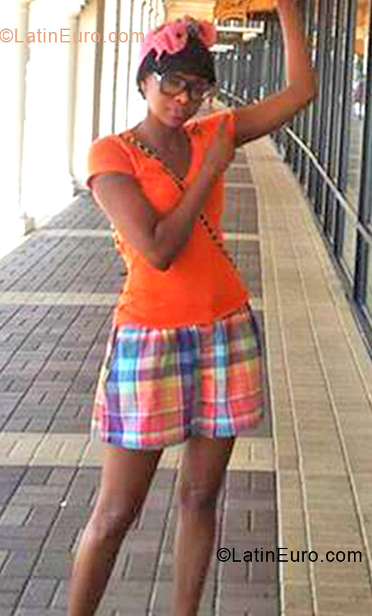 Date this young Jamaica girl Donna-Lee from Falmouth JM854
