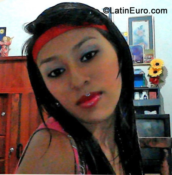 Date this charming Colombia girl Katerine from Neiva CO11694