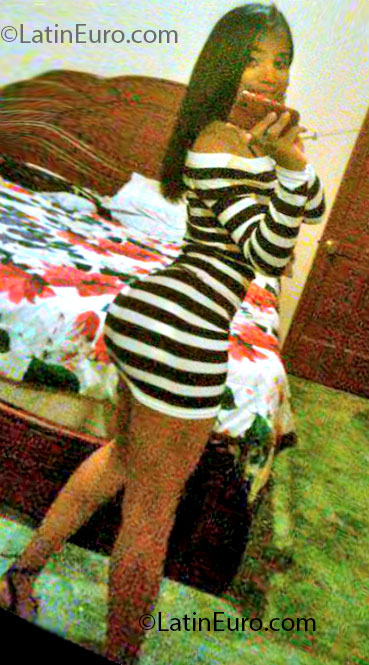 Date this passionate Dominican Republic girl Carol from Higuey DO13665