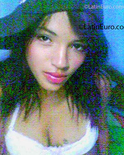 Date this attractive Brazil girl Mislena from Natal BR7492