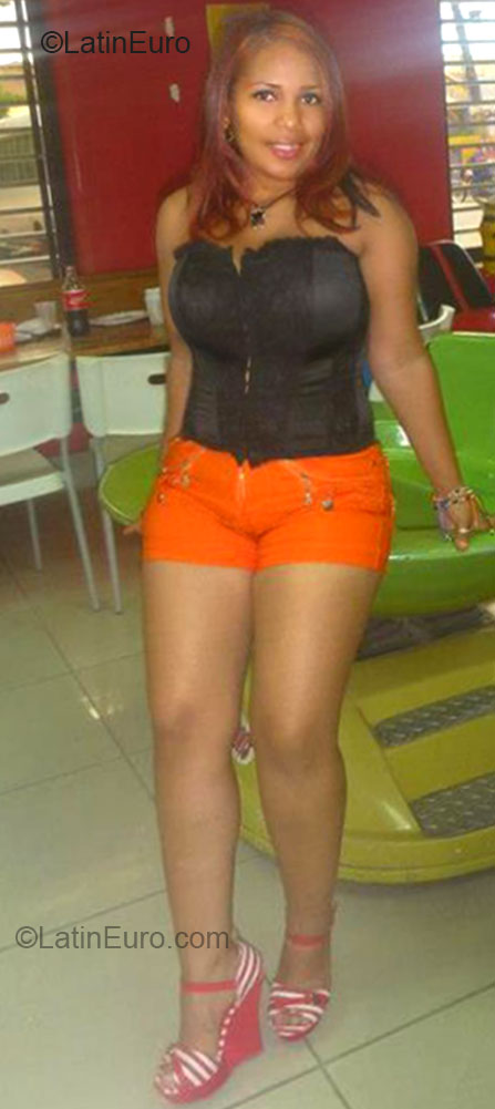 Date this delightful Dominican Republic girl Pame10 from Mao DO14675