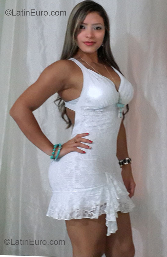 Date this voluptuous United States girl Jessica from Miami CO15296
