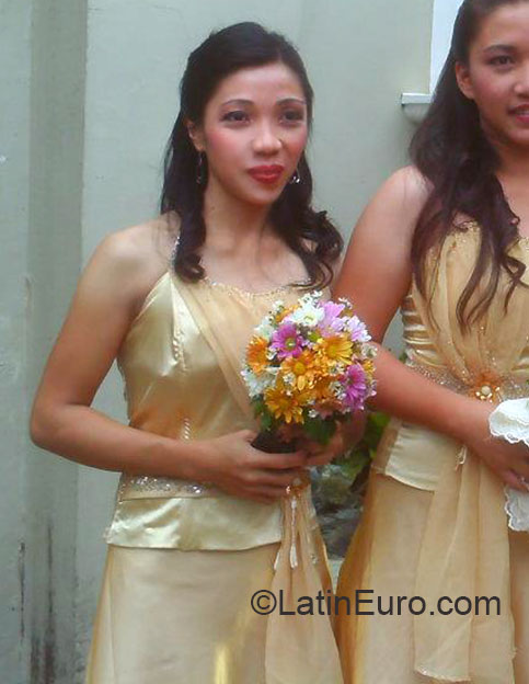 Date this stunning Philippines girl Aileen from Manila PH558