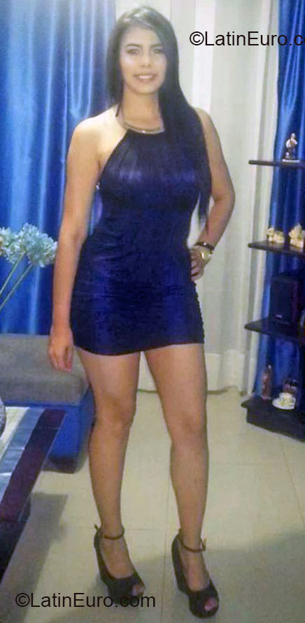 Date this voluptuous Colombia girl Diana P from Bogota CO12698