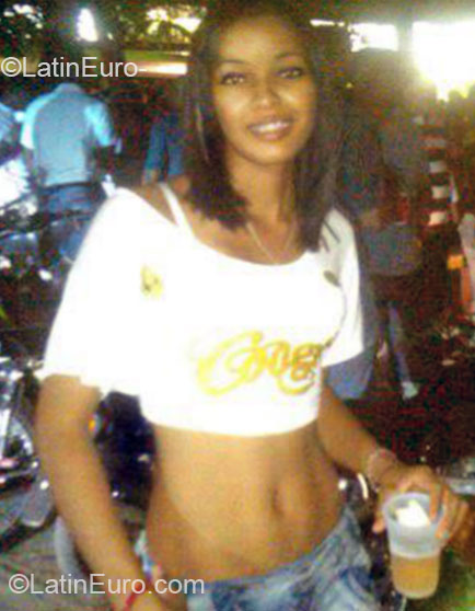 Date this gorgeous Dominican Republic girl Miriam p from Santo Domingo DO15343