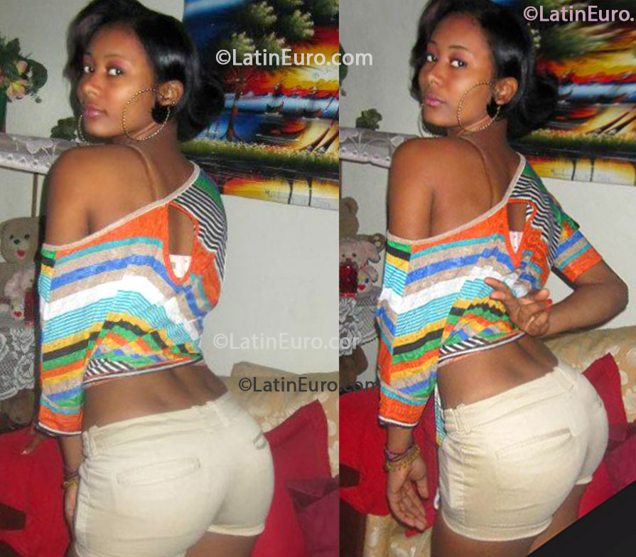 Date this charming Dominican Republic girl Marilenny from Barahona DO16091