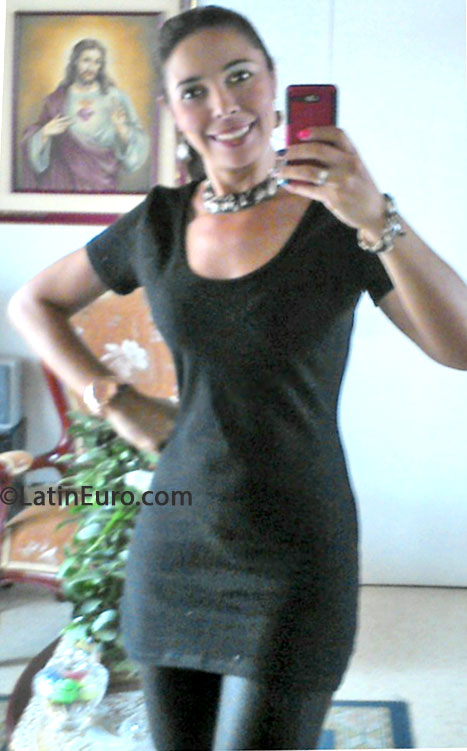 Date this passionate Colombia girl Liliana from Medelln CO13230