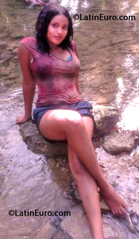 Date this hard body Dominican Republic girl Raisa from Nagua DO16245