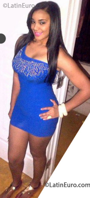 Date this lovely Dominican Republic girl Leydy from Santiago DO16297