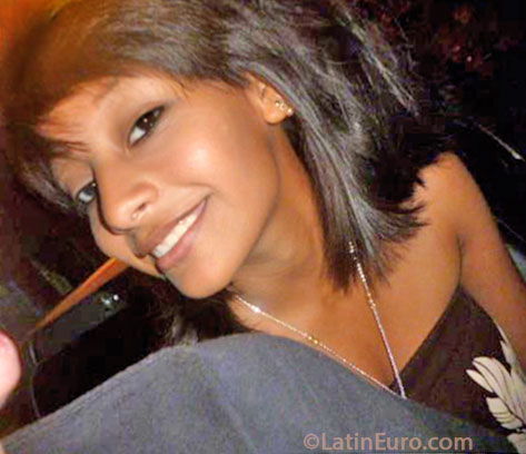 Date this attractive Nicaragua girl Valeria from Masaya NI146