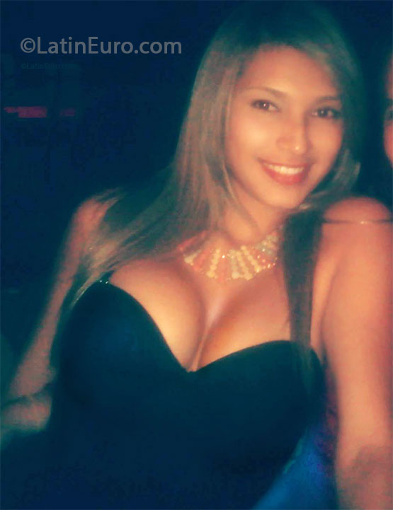 Date this funny Colombia girl Lorna from Barranquilla CO13641