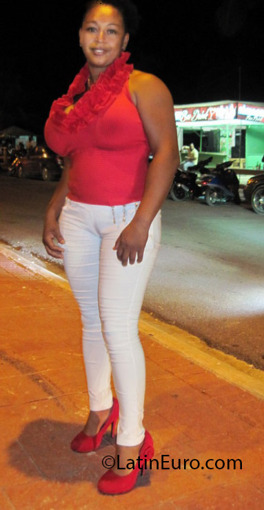 Date this gorgeous Dominican Republic girl Graciela from Republica Dominicana DO17091