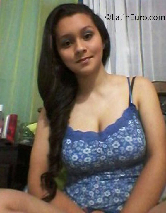 Date this fun Colombia girl Yineth Orozco from Medellin CO13888