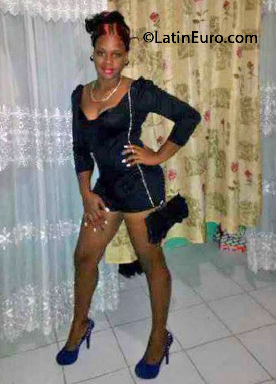Date this passionate Jamaica girl Shamel from St. Mary JM1294