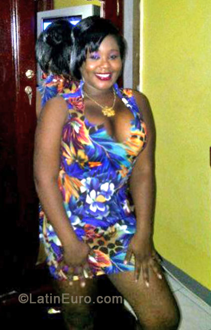 Date this nice looking Jamaica girl Crystel from Kingston JM1335