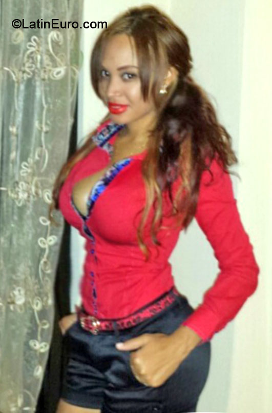 Date this hot Dominican Republic girl Natalia1987 from Santo Domingo DO17887