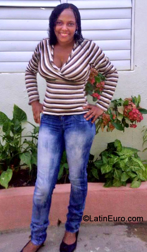 Date this fun Dominican Republic girl Sonia from Santiago DO17970