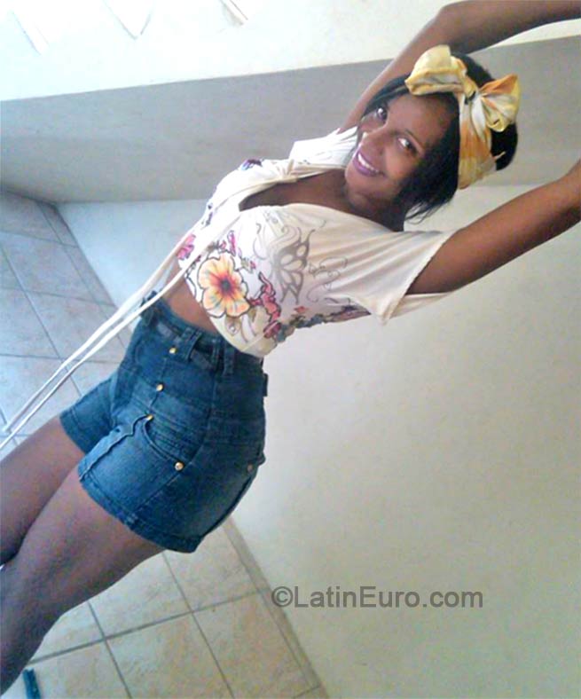 Date this pretty Jamaica girl Colleen from Clarendon JM1552