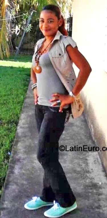 Date this cute Jamaica girl Maria from Kingston JM1570