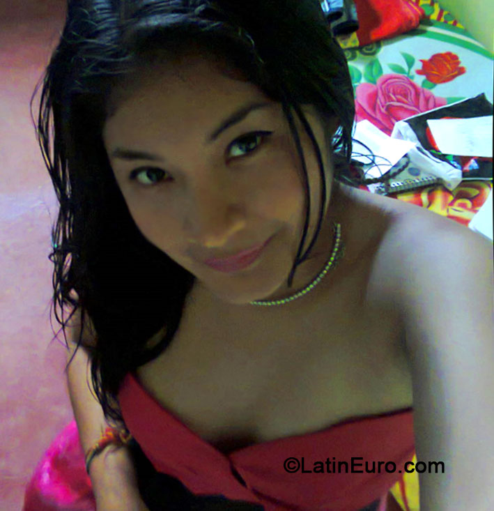 Date this charming Peru girl Dianita from Tarapoto PE933