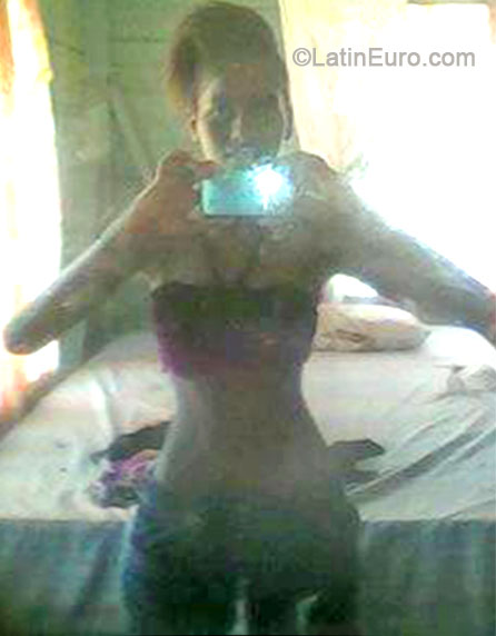 Date this georgeous Jamaica girl Simy from Westmoreland JM1615