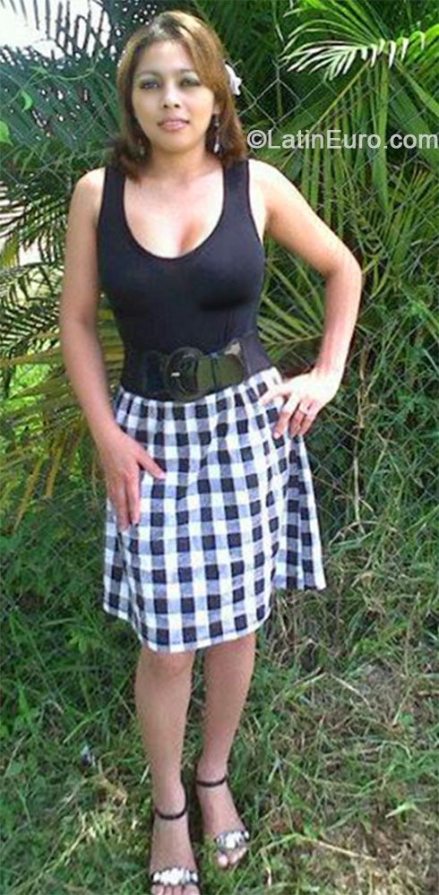 Date this funny Honduras girl MARICELA AMADOR from Villanueva HN951