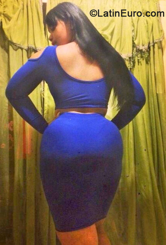 Date this stunning Dominican Republic girl SweetBaby from Santo Domingo DO24092