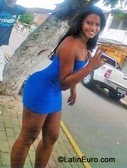 Date this fun Brazil girl Rafaela from Porto De Galimha BR8822