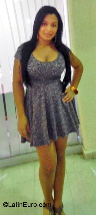 Date this fun Colombia girl Wendy from Cartagena CO15370