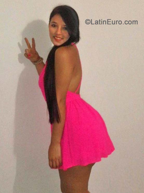 Date this sensual Colombia girl Dary030721 from Bogota CO15573