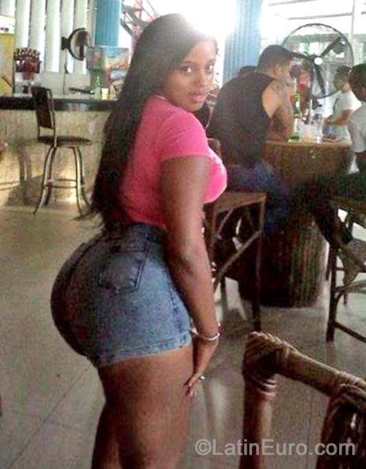Date this passionate Dominican Republic girl Esther from Puerto Plata DO19646