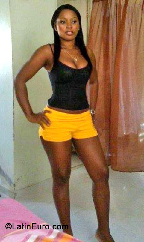 Date this lovely Dominican Republic girl Ana from Santo Domingo DO19681