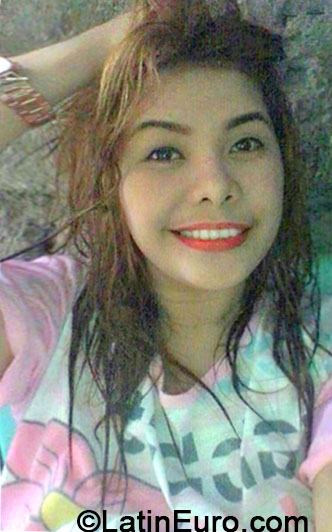 Date this funny Philippines girl Chelle from General Santos City PH686