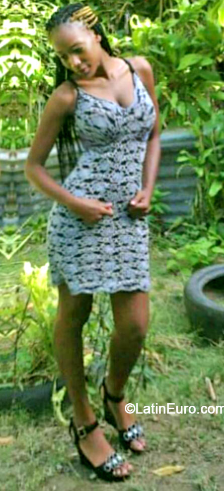 Date this nice looking Jamaica girl Kadie-ann from Kinston JM1845