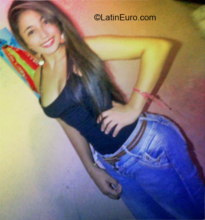 Date this funny Colombia girl Tatiana from Bogota CO16337