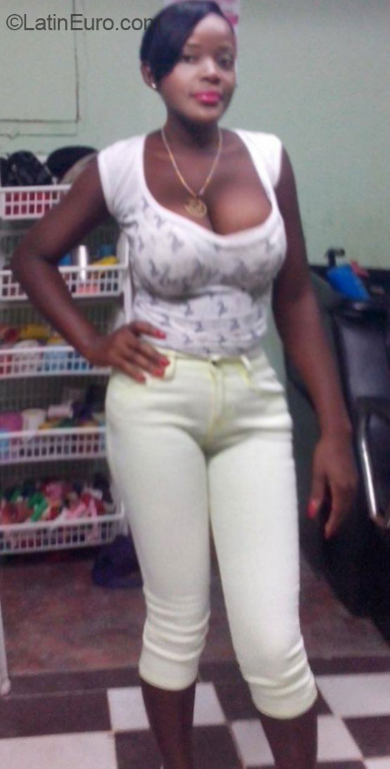 Date this tall Dominican Republic girl Laura pelaez from Santo Domingo DO20138