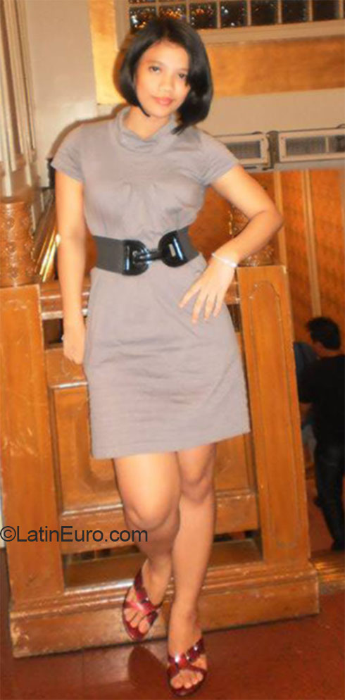 Date this charming Philippines girl Ava from Rizal PH724
