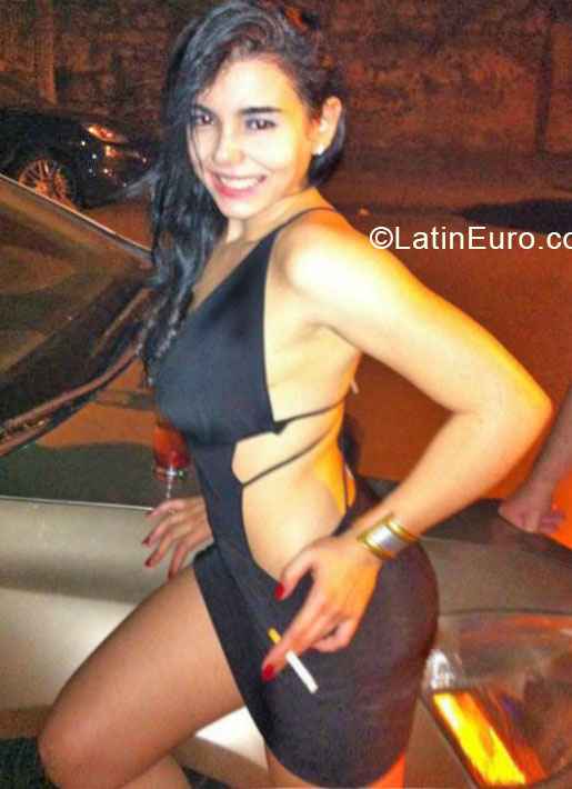 Date this gorgeous Dominican Republic girl Fernanda from Santo Domingo DO20567