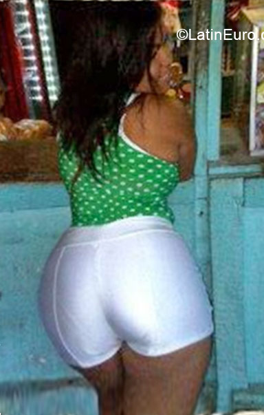Date this athletic Dominican Republic girl Yeiny from San Cristobal DO20648