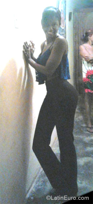 Date this exotic Dominican Republic girl Julissa from Santo Domingo DO20653