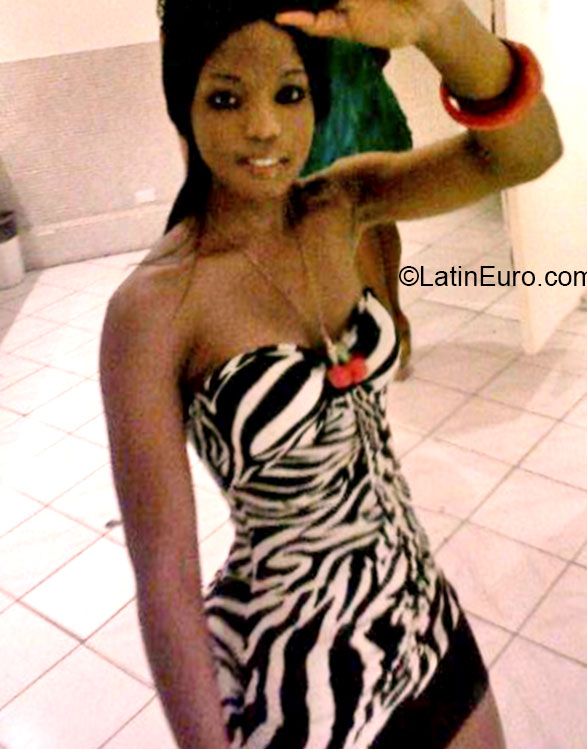 Date this charming Jamaica girl Ava Dawn from Kingston JM2523