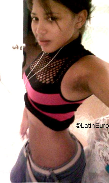 Date this cute Dominican Republic girl Yilda from Santiago DO20893