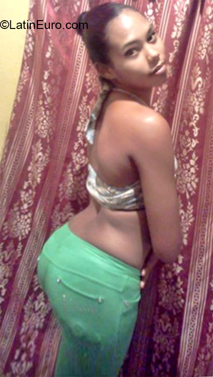 Date this georgeous Dominican Republic girl Nasly from San francisco de macoris DO21293